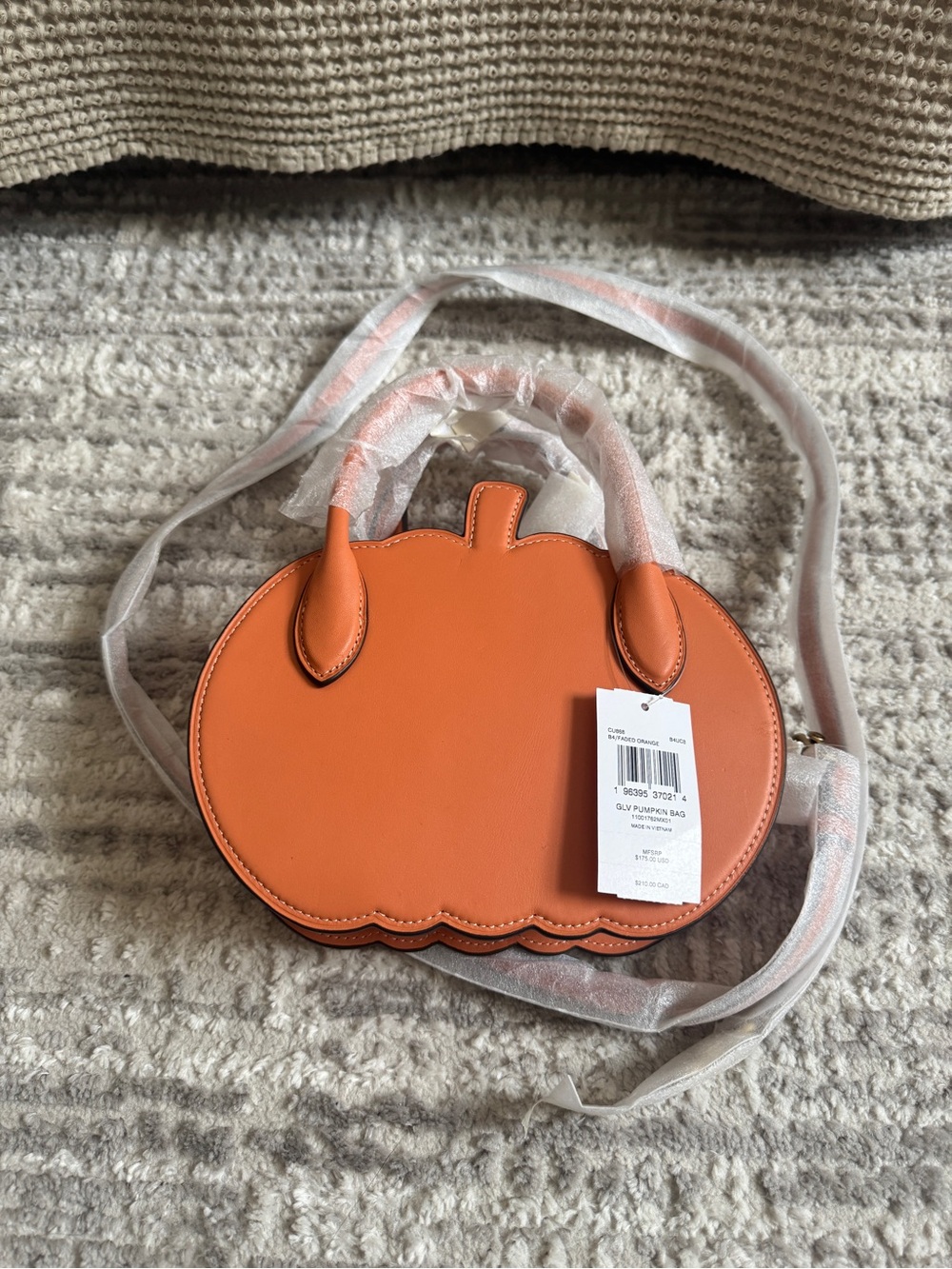 Coach CU868 Pumpkin Bag Faded Orange Glovetanned Leather Crossbody Halloween